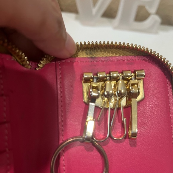 MCM GOLD KEY HOLDER WALLET - Picture 15 of 16